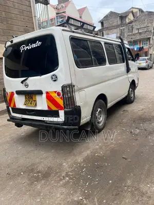 Nissan Caravan (Urvan) 2004 White