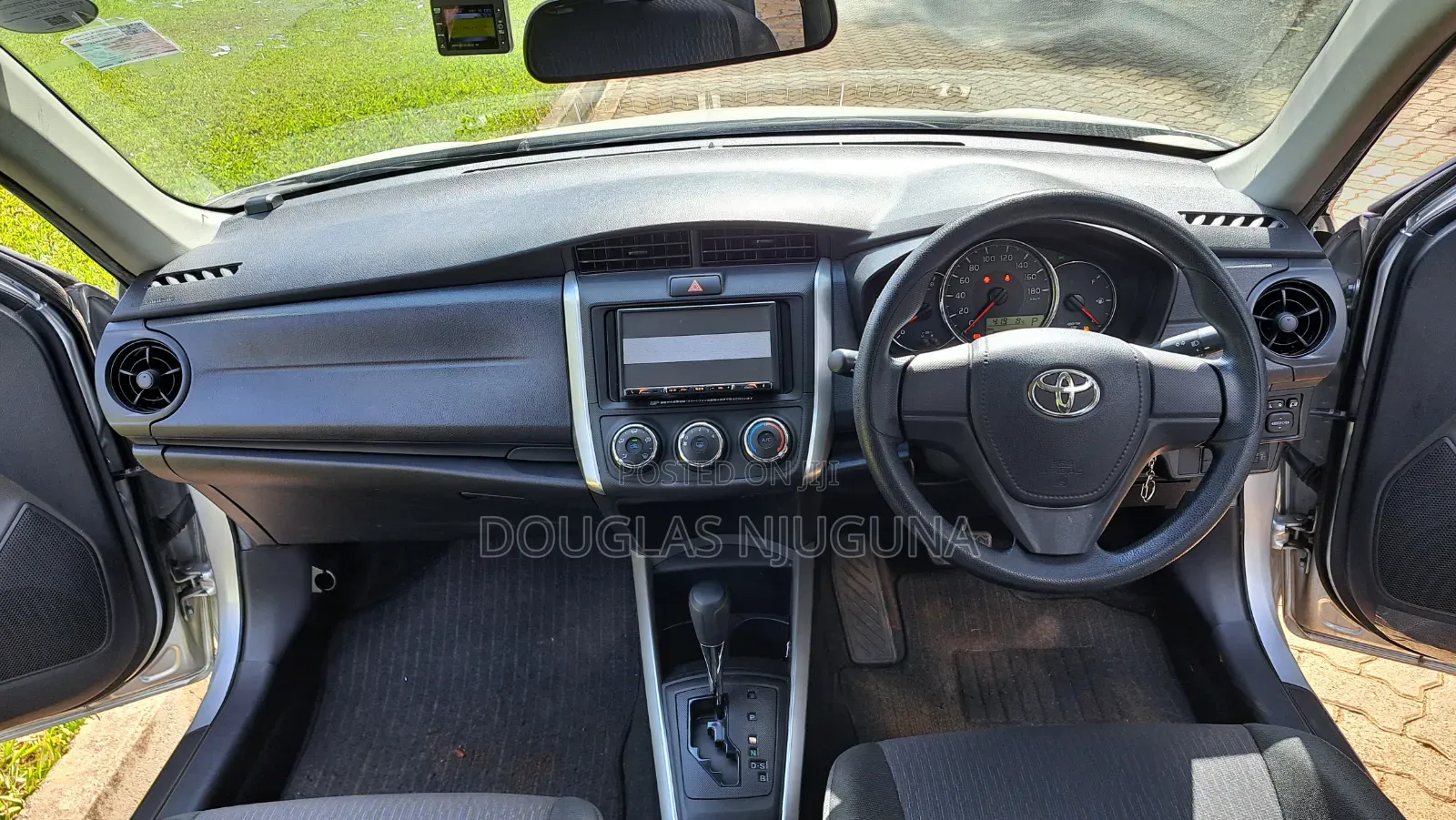 Toyota Corolla Fielder 2019 Silver
