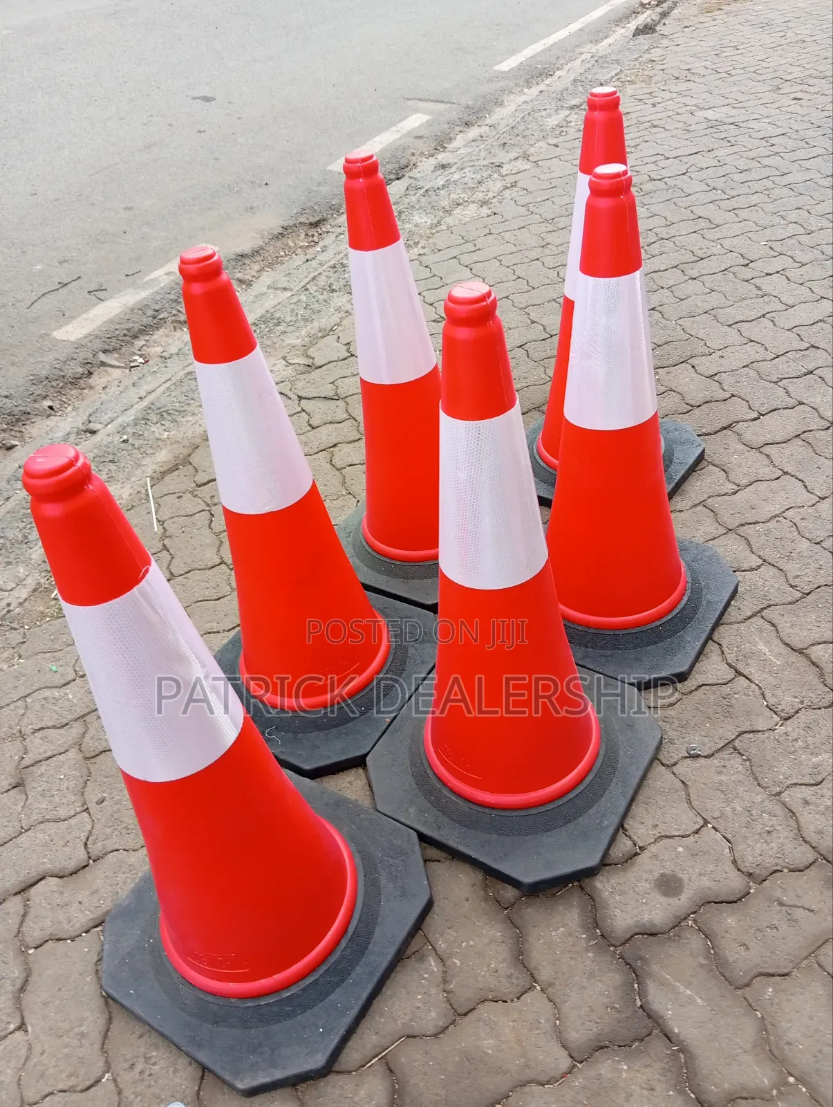 75cm Traffic Cones