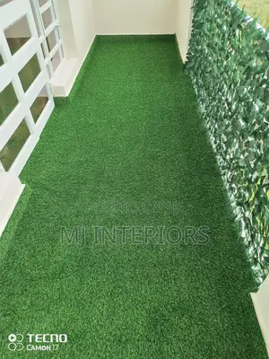 Premium Synthetic Turf for Modern Outdoor Flooring