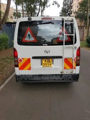 Toyota HiAce 2016 White