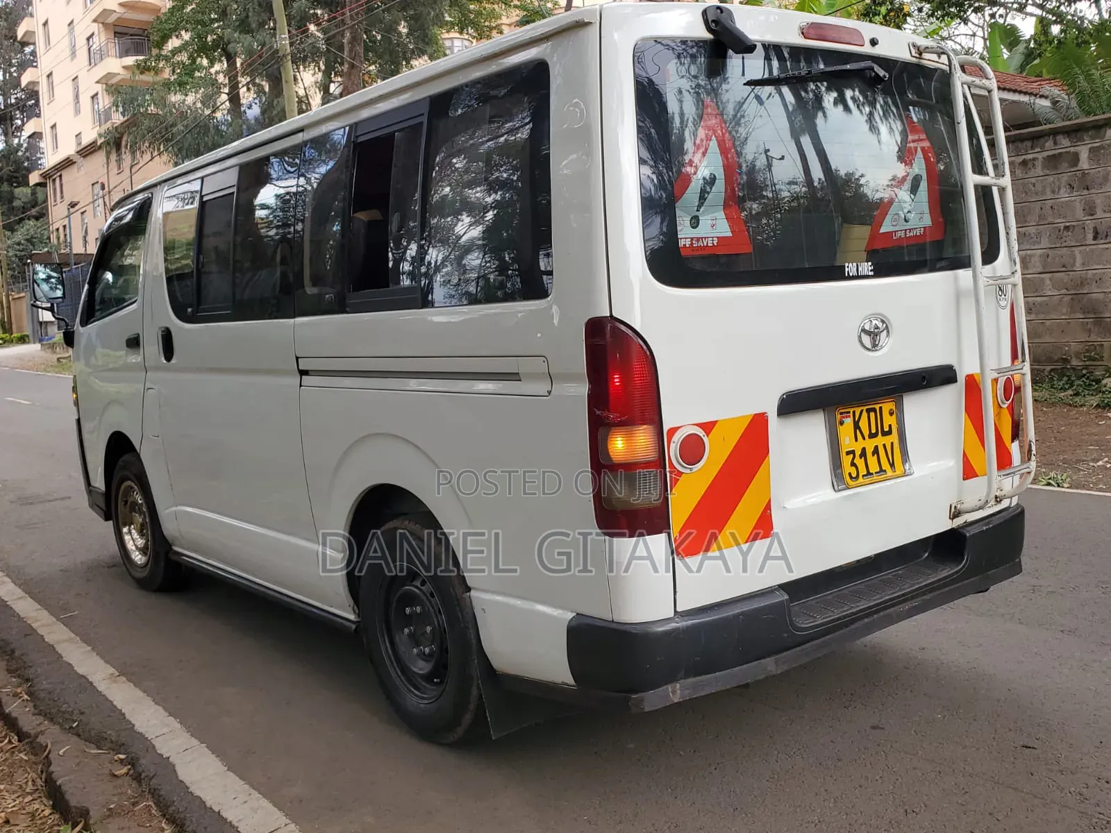 Toyota HiAce 2016 White