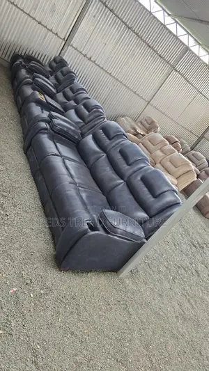 7-Seater Semi Recliner Black Sofa
