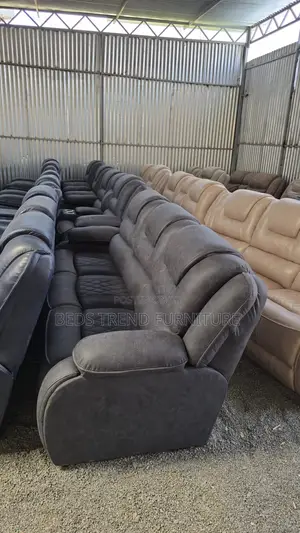 7-Seater Semi Recliner Sofa With Patterned Seats