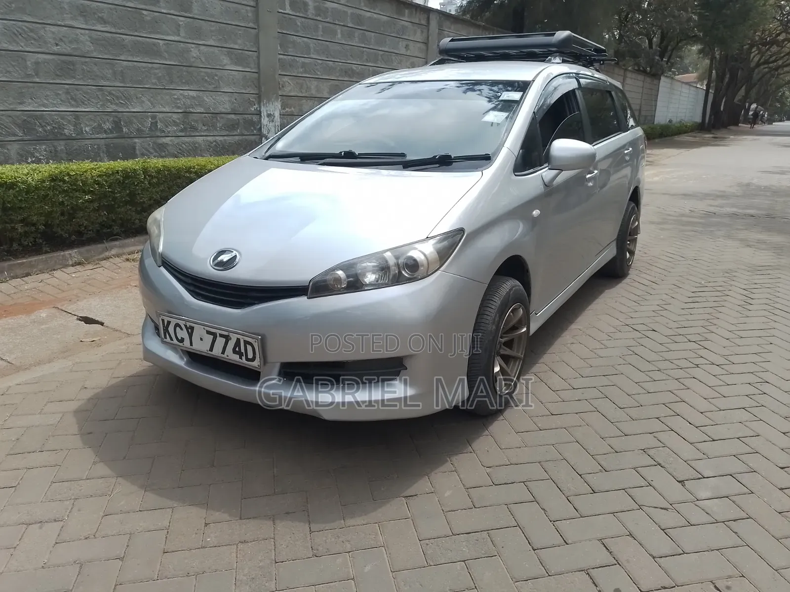 Toyota Wish 2011 Silver