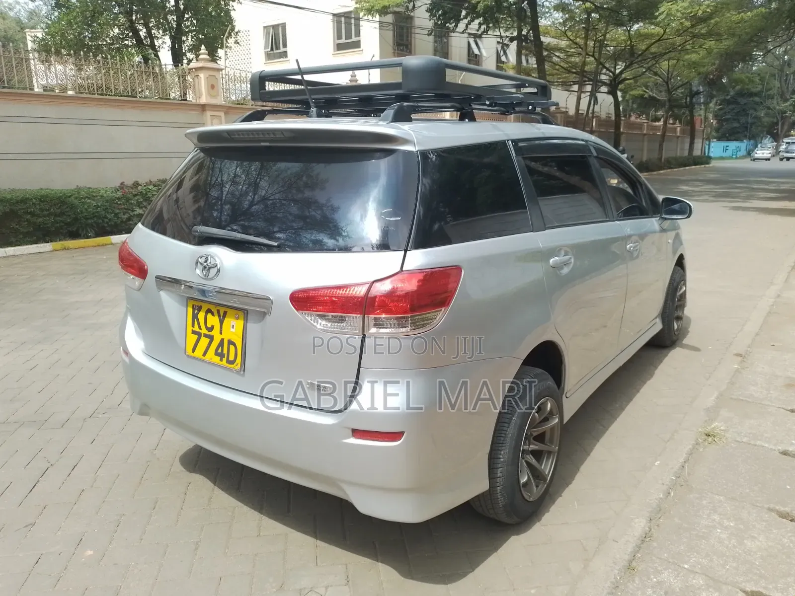 Toyota Wish 2011 Silver