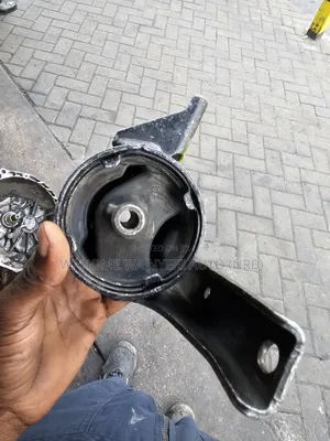 Engine Mount Suzuki Sx4