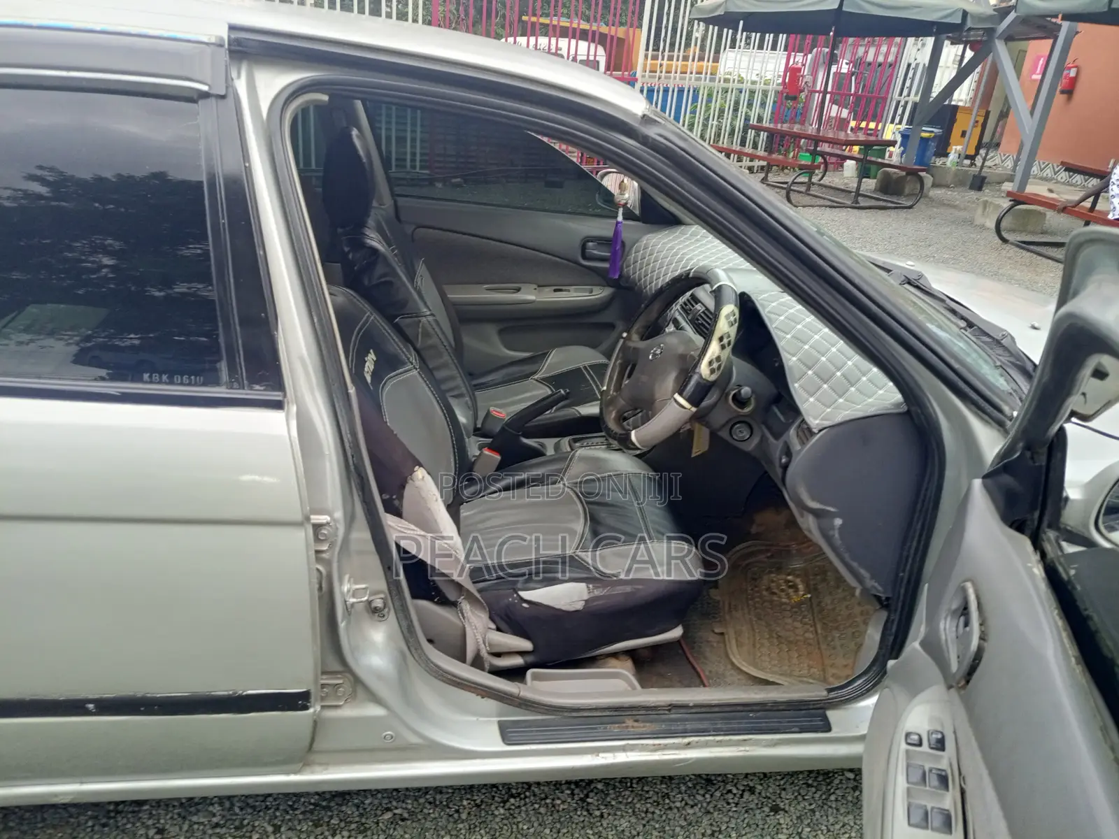 Nissan Sunny 2002 Silver