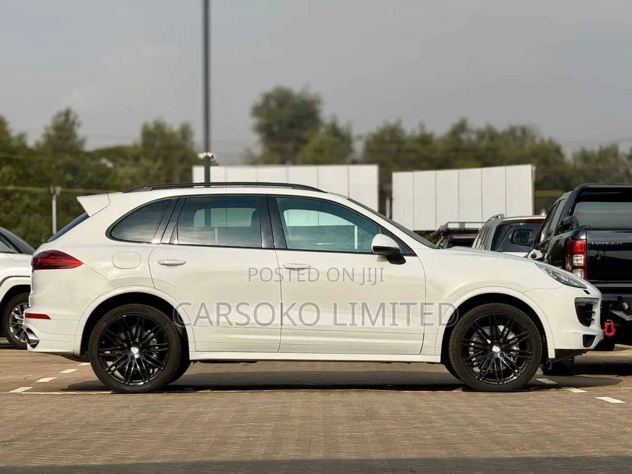 Porsche Cayenne Diesel AWD 2016 White