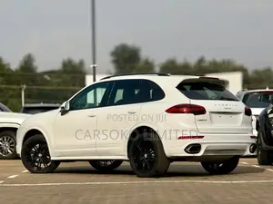 Porsche Cayenne Diesel AWD 2016 White