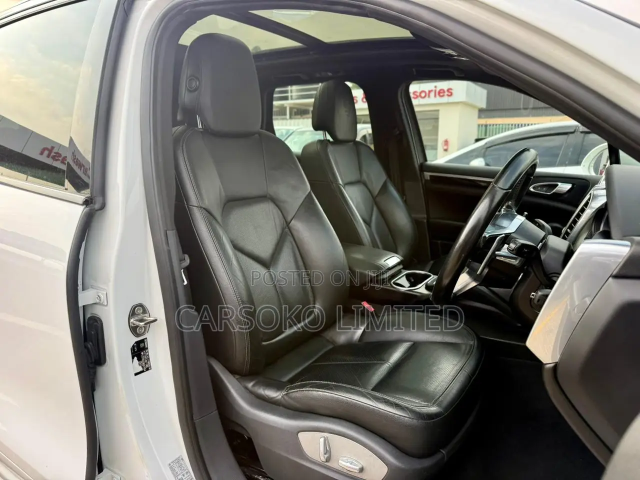 Porsche Cayenne Diesel AWD 2016 White