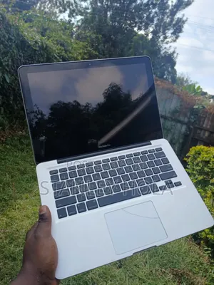 Laptop Apple MacBook 2011 8GB Intel Core i7 SSD 256GB