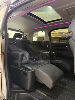 Toyota Vellfire 2019 White