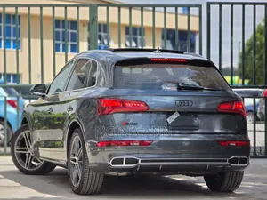 Audi Q5 45 Premium AWD quattro 2020 Gray