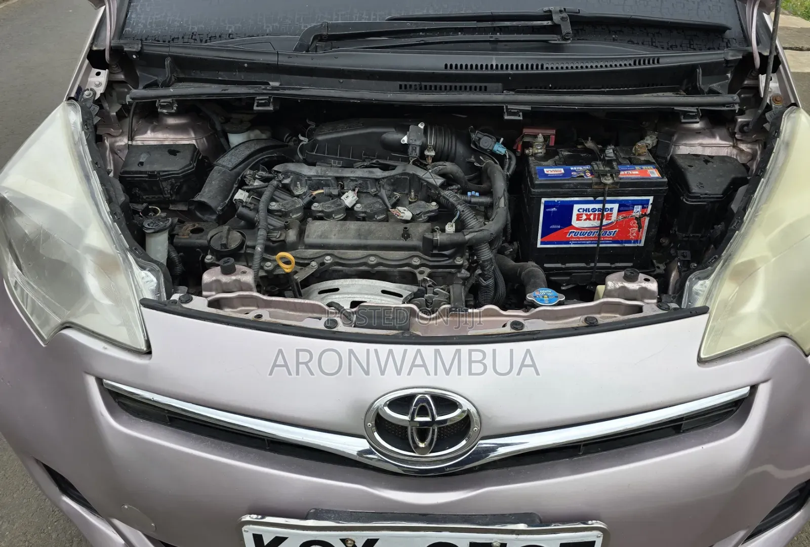 Toyota Ractis 2013 Silver