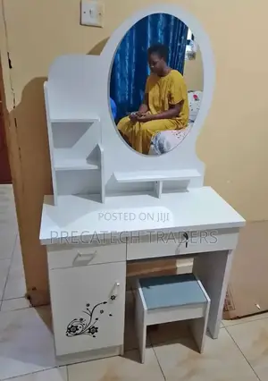 Modern Dressing Table With Mirror Stool