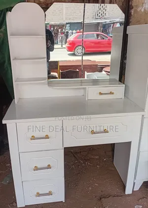 Dressing Table / Mirror