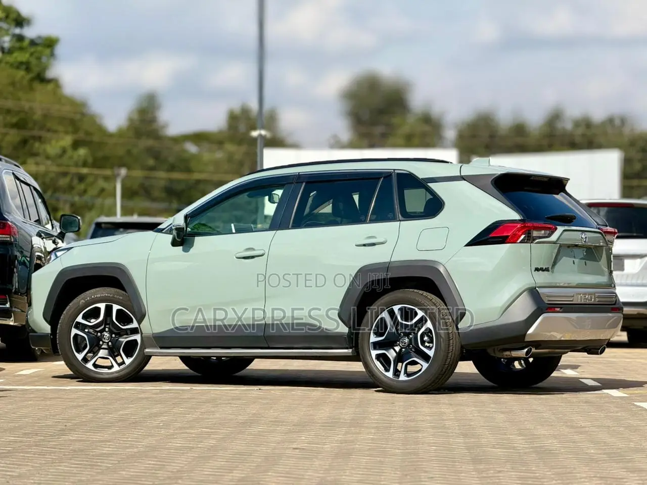 Toyota RAV4 Adventure AWD 2020 Green