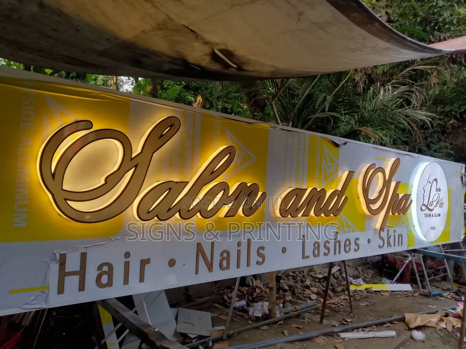 Sign (Spa, Salon, Lounge, Barber)