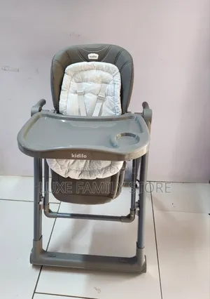 Kidilo Adjustable Height Manual Swing Feeding Chair