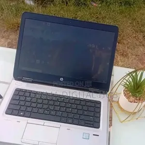Laptop HP EliteBook 820 G4 8GB Intel Core i5 SSD 256GB