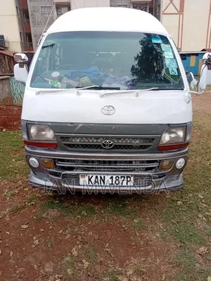Toyota HiAce 1993 White
