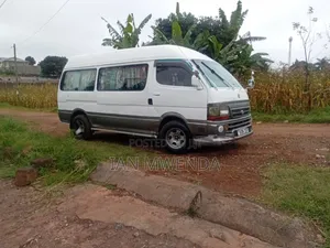 Toyota HiAce 1993 White