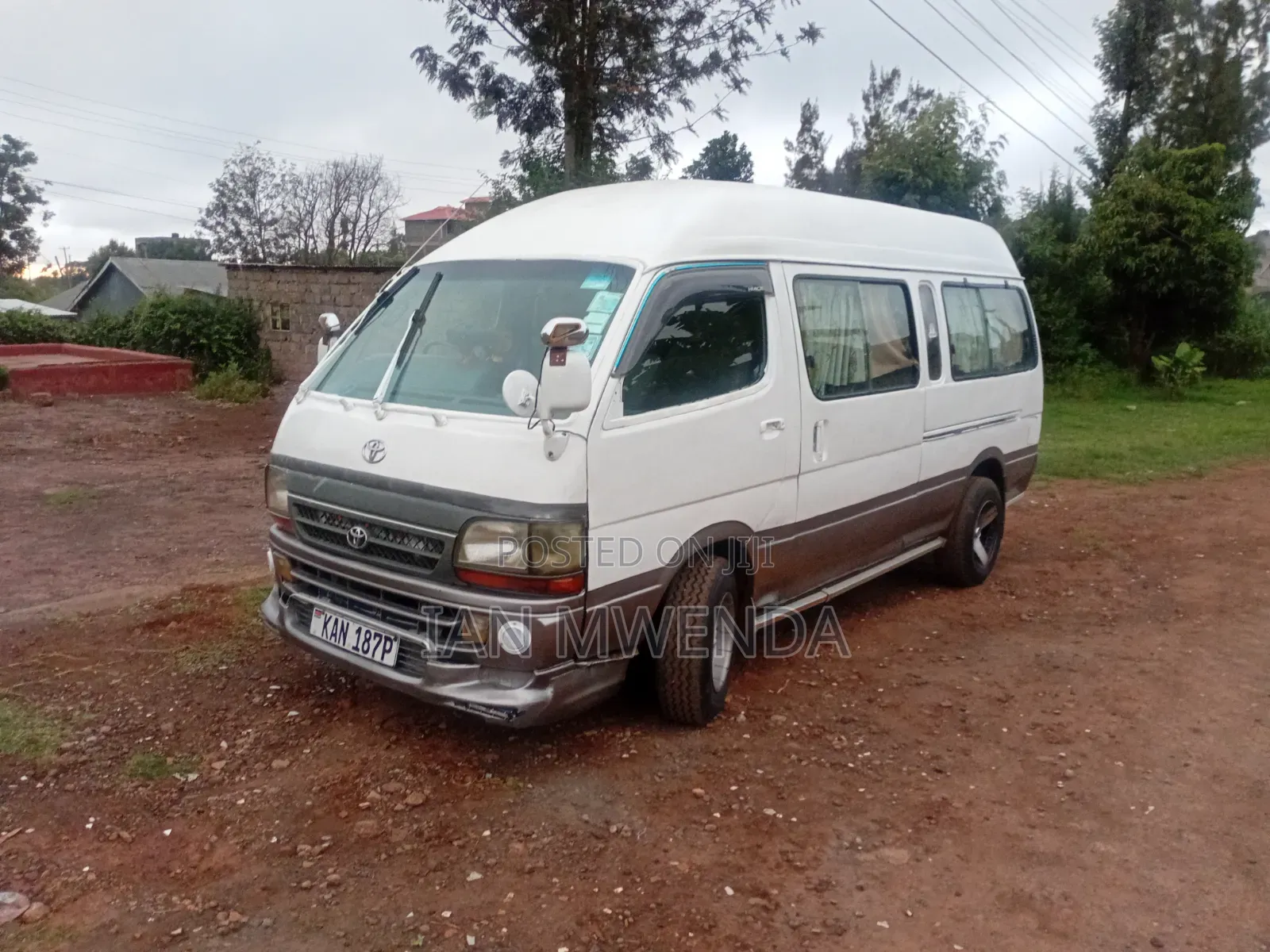 Toyota HiAce 1993 White