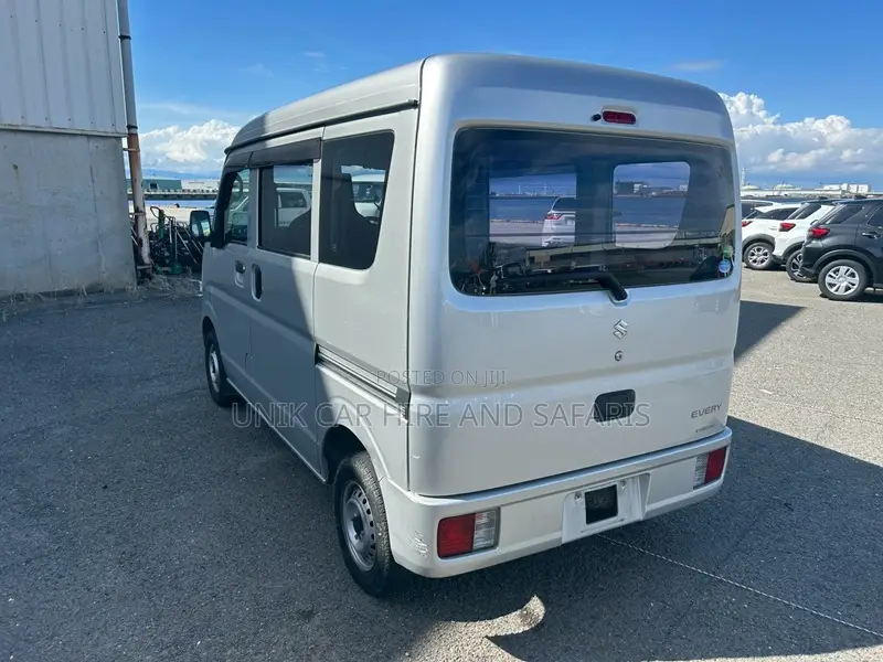 Suzuki EV 2020 Silver