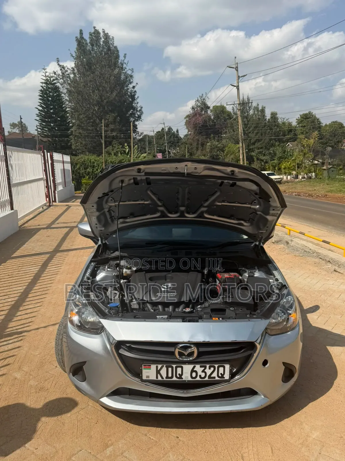 Mazda Demio 2017 Silver