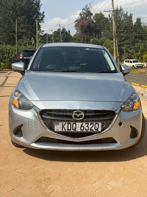 Mazda Demio 2017 Silver