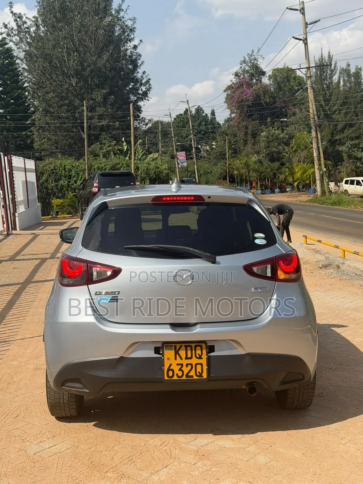Mazda Demio 2017 Silver