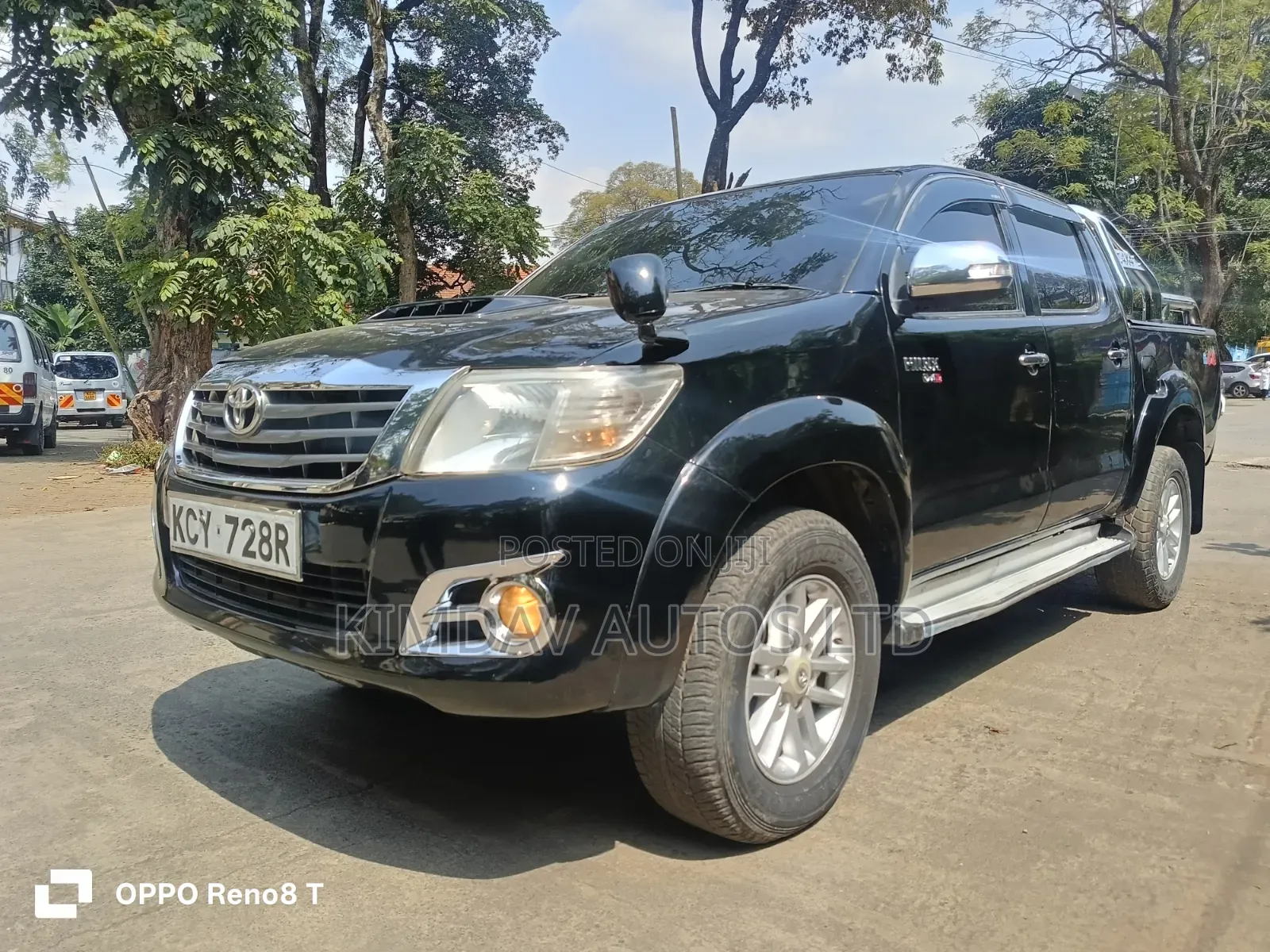 Toyota Hilux 2013 Black