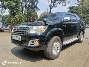 Toyota Hilux 2013 Black
