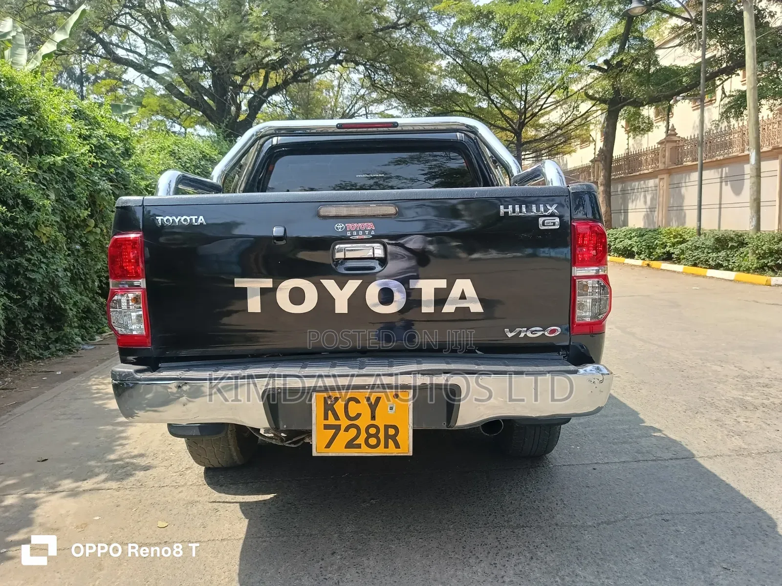 Toyota Hilux 2013 Black