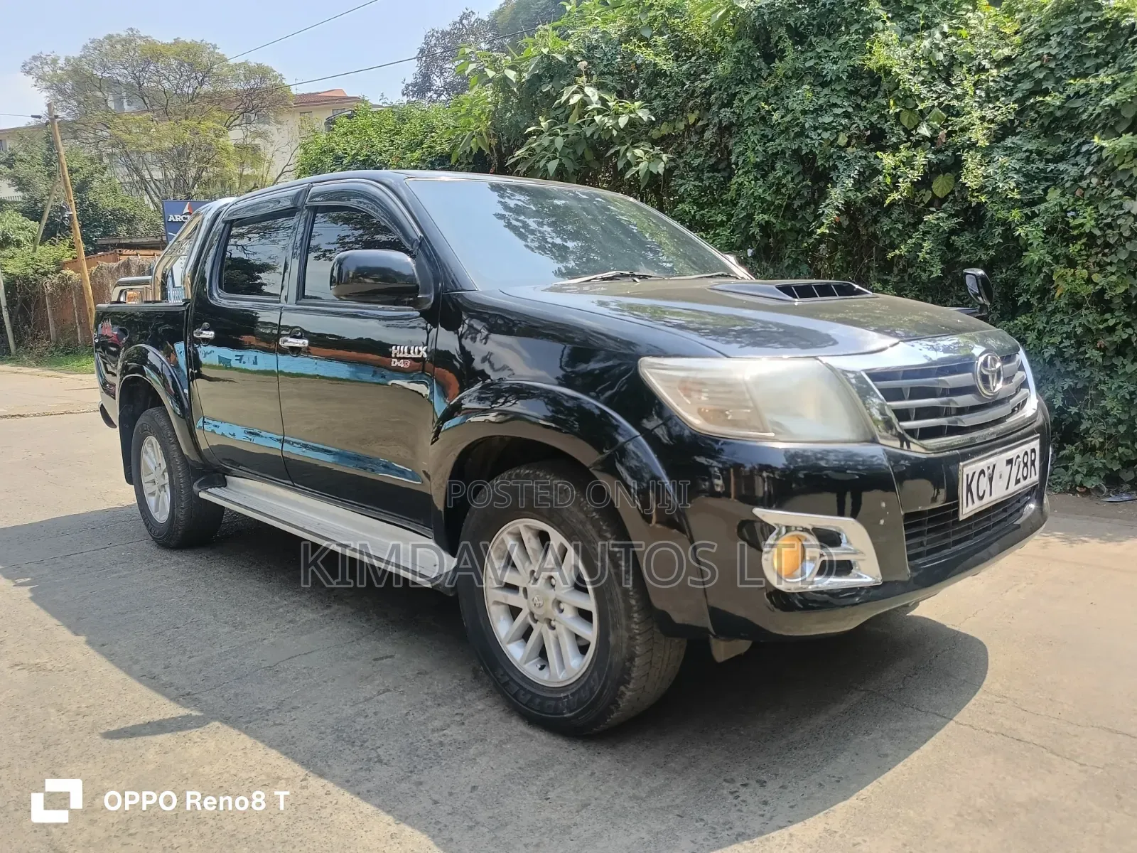 Toyota Hilux 2013 Black