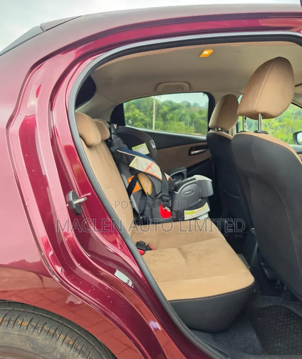 Mazda Demio 2018 Maroon