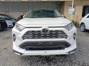 Toyota RAV4 2020 White