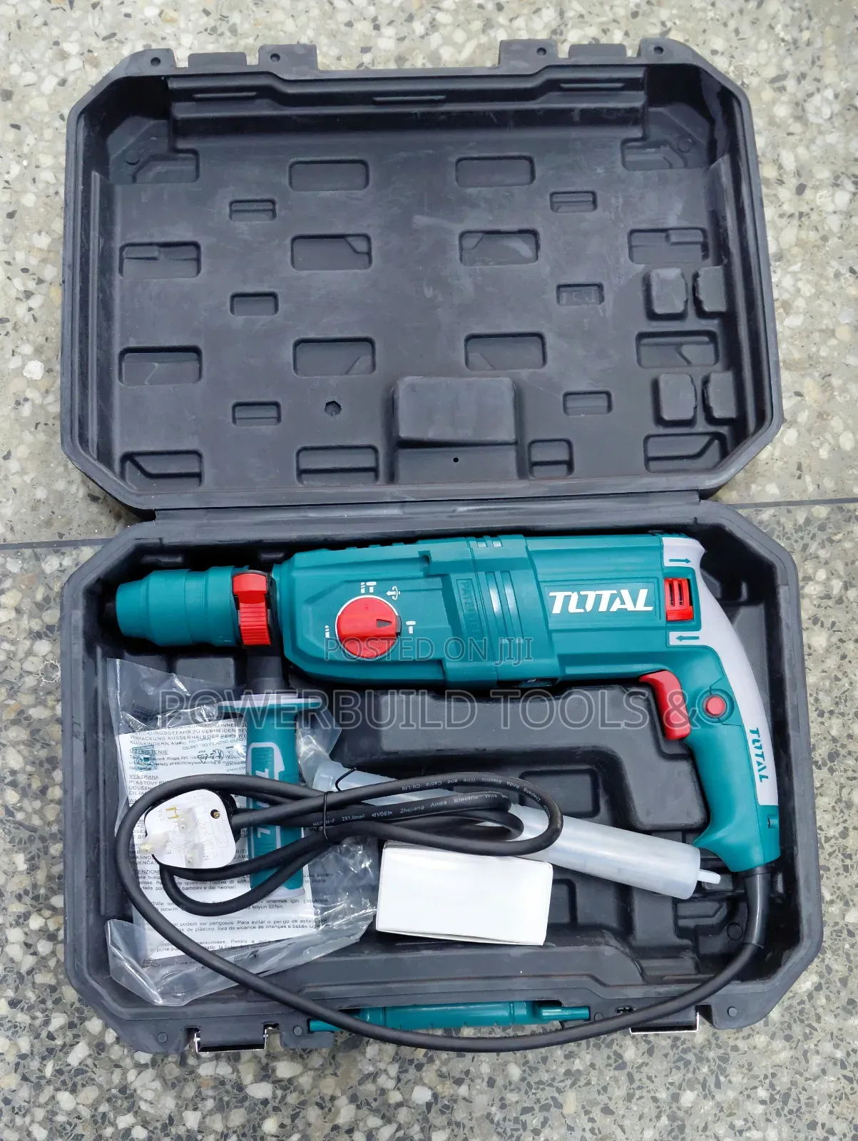 Total Branded Th308268-2 800w Rotary Hammer With Bits