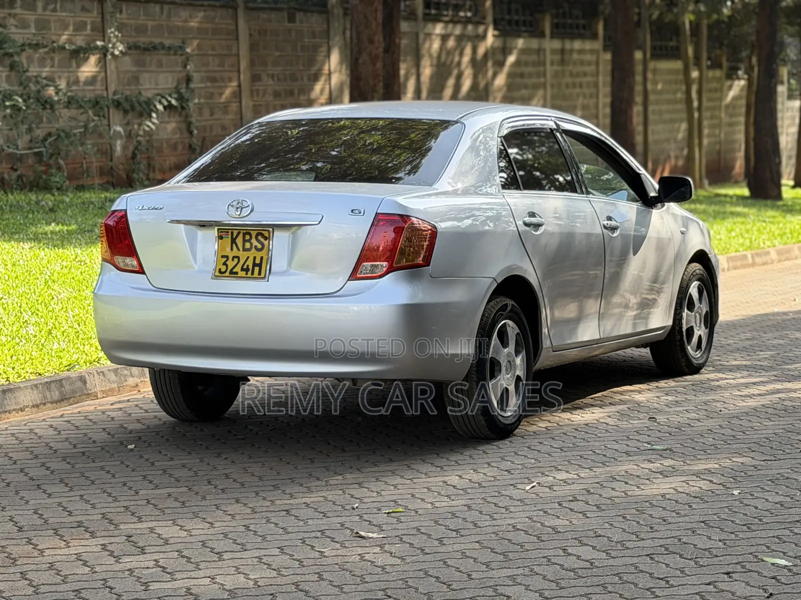 Toyota Axio 2006 Silver