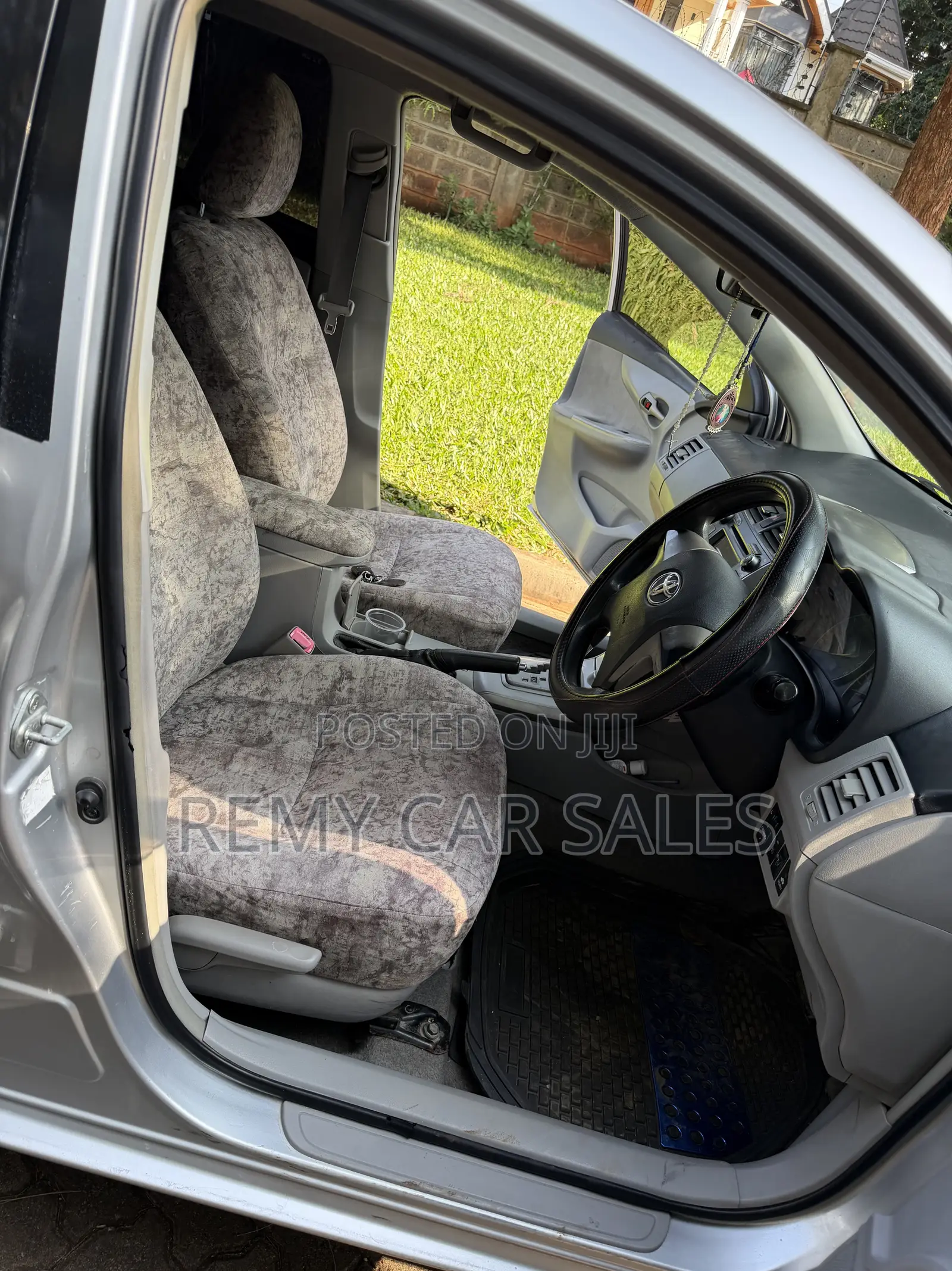 Toyota Axio 2006 Silver