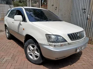 Toyota Harrier 2002 White