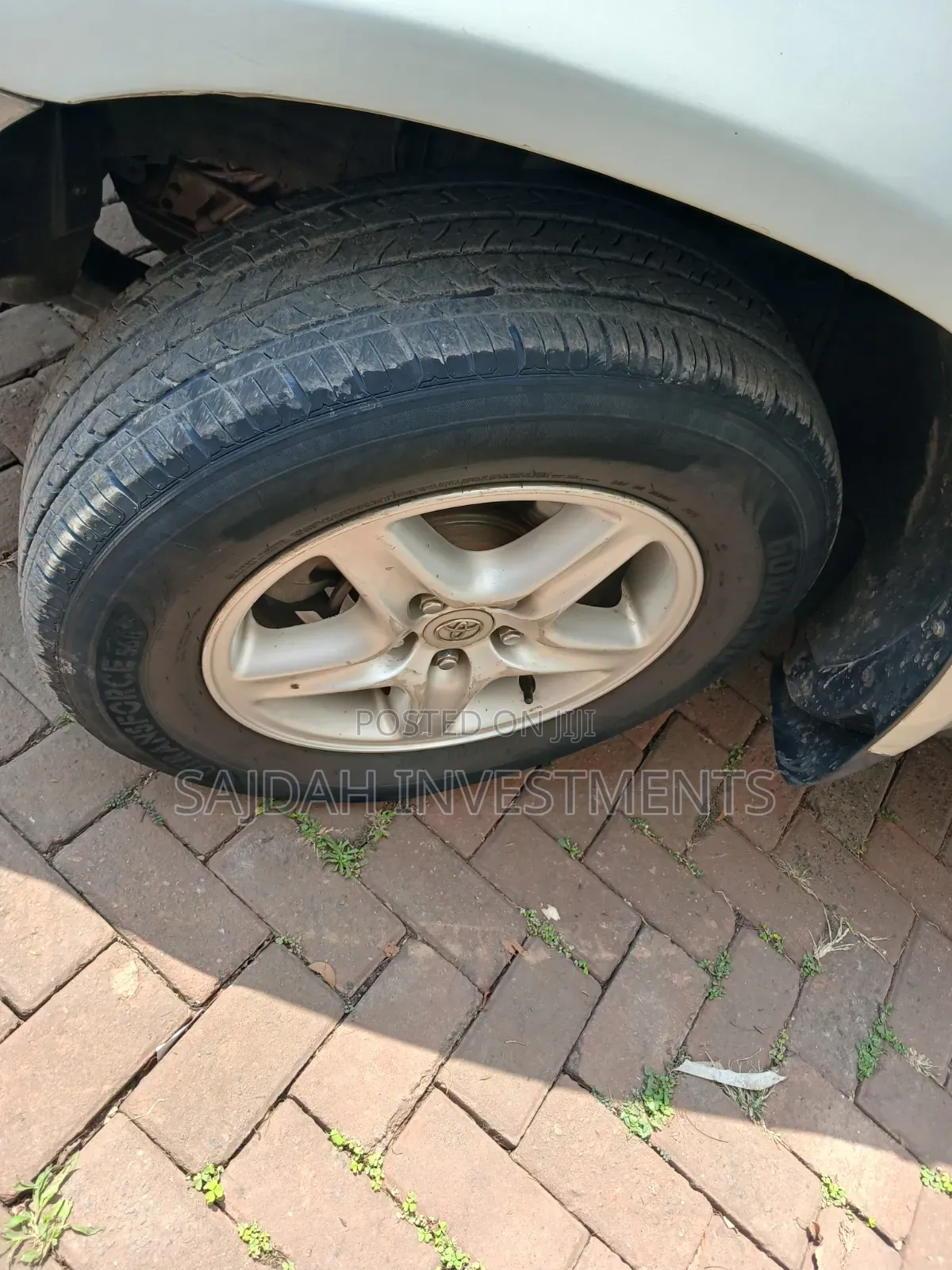Toyota Harrier 2002 White