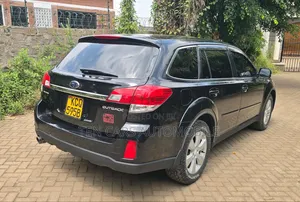 Subaru Outback 2011 Black
