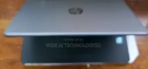 Laptop HP 240 G7 8GB Intel Core i5 SSD 256GB