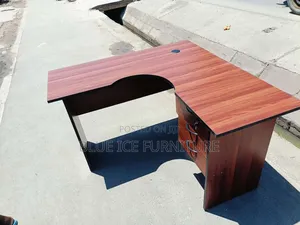 Corner Desk Space Saving