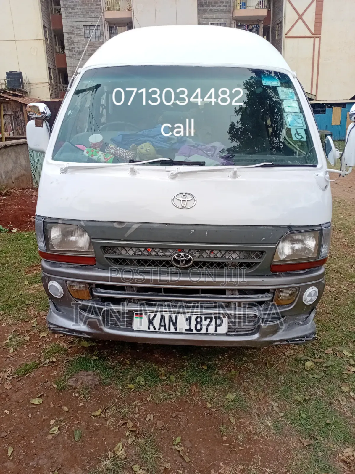 Toyota HiAce 1993 White