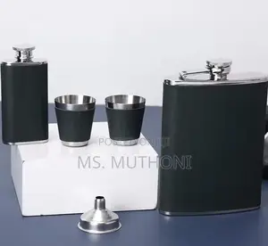 Executive Leather Whiskey Flask Gift Set