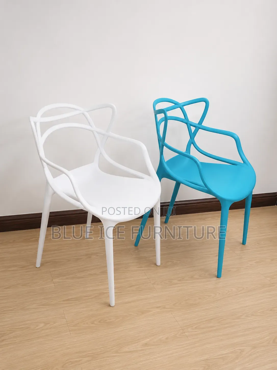 Modern Plastic Restaurant Chair -4 Legged Plastic
