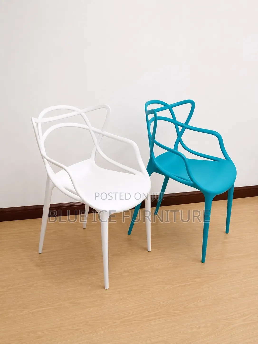 Modern Plastic Restaurant Chair -4 Legged Plastic